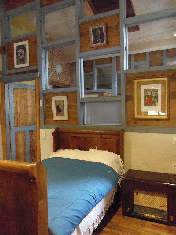 Bed and Breakfast Place Des Nobles Cuiseaux Zimmer foto