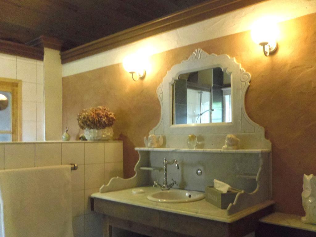 Bed and Breakfast Place Des Nobles Cuiseaux Zimmer foto